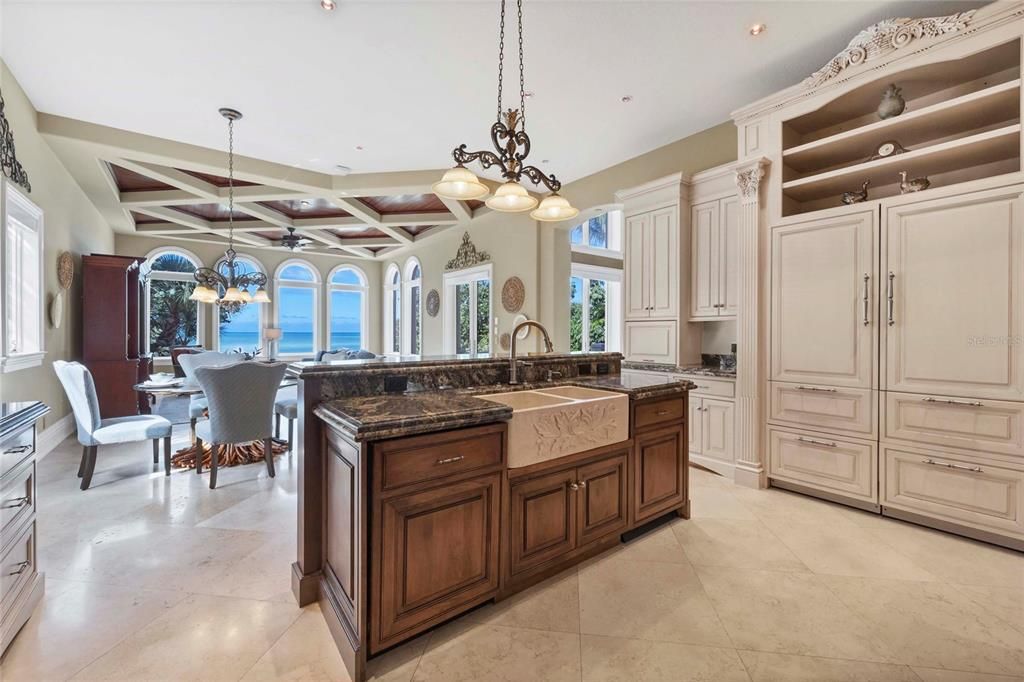 For Sale: $9,795,000 (5 beds, 6 baths, 6596 Square Feet)