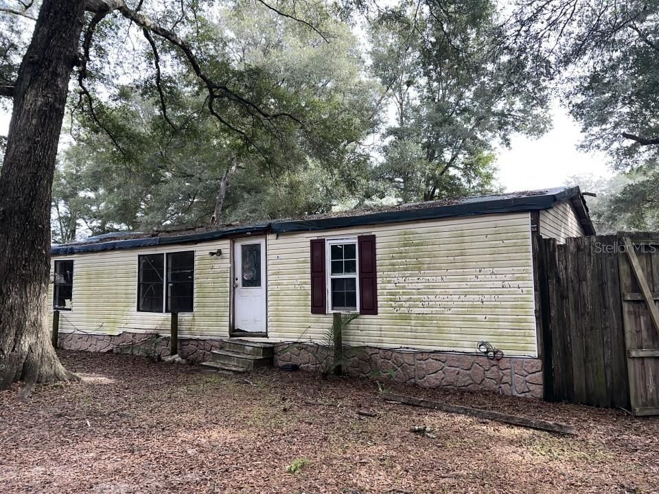 Recently Sold: $69,900 (3 beds, 2 baths, 1248 Square Feet)