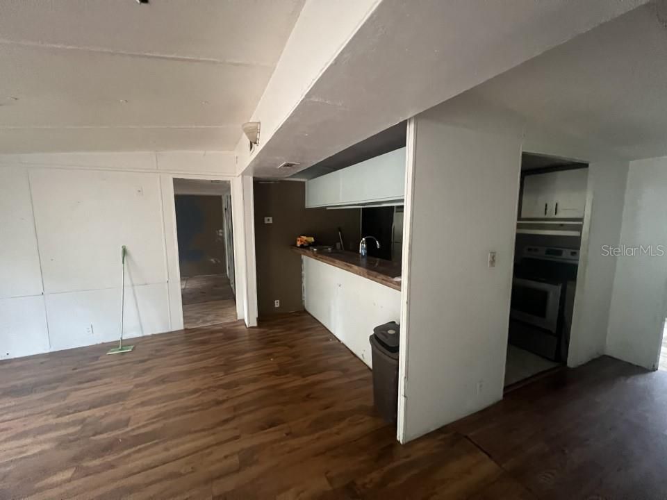 Vendido Recientemente: $69,900 (3 camas, 2 baños, 1248 Pies cuadrados)