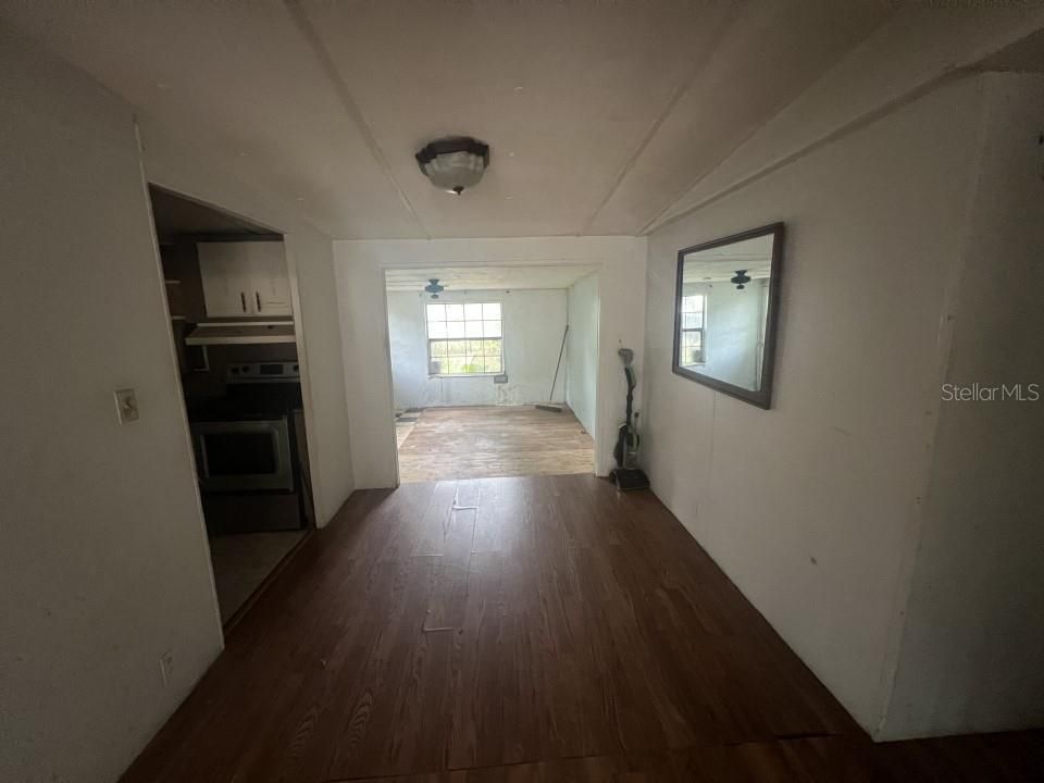 Vendido Recientemente: $69,900 (3 camas, 2 baños, 1248 Pies cuadrados)