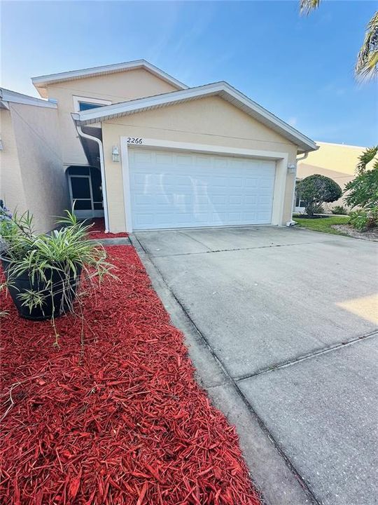 Recently Sold: $292,500 (3 beds, 2 baths, 2086 Square Feet)