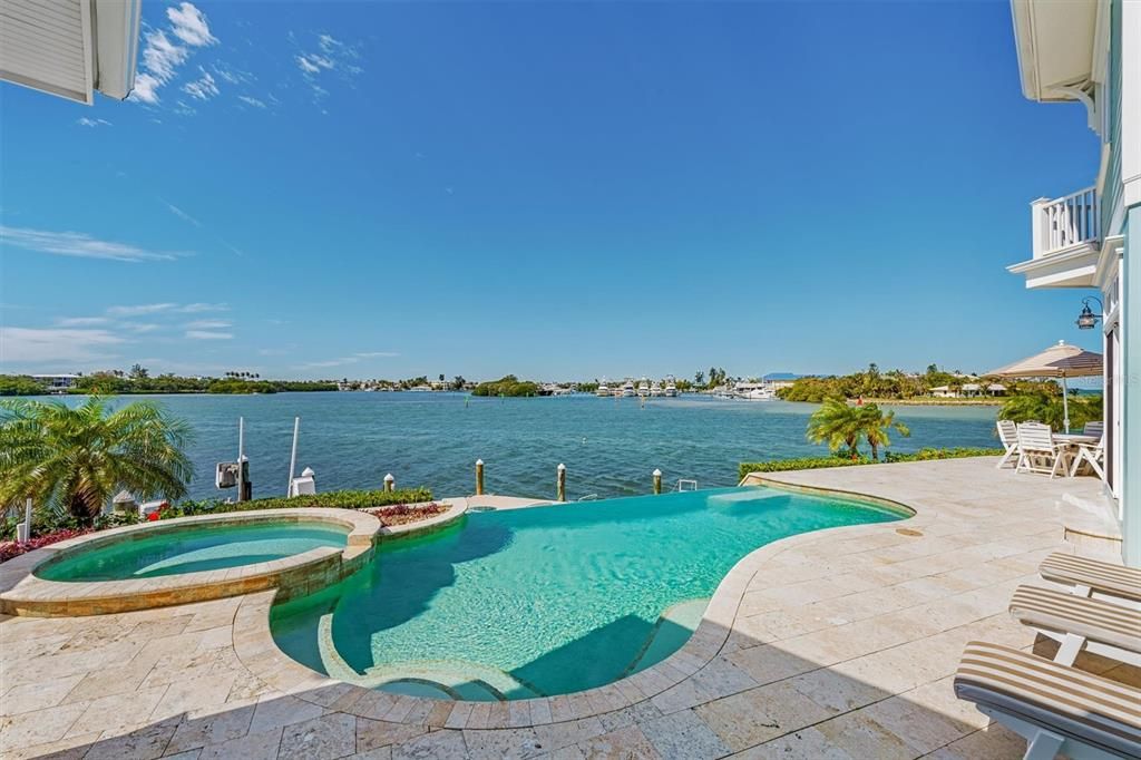 For Sale: $5,495,000 (5 beds, 4 baths, 3282 Square Feet)