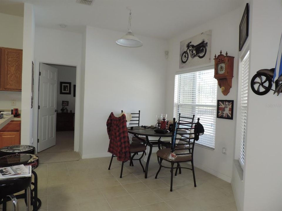 For Sale: $499,900 (4 beds, 2 baths, 2263 Square Feet)