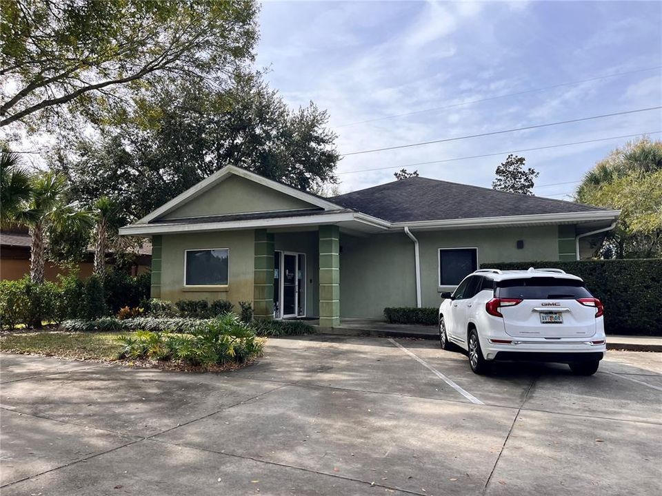 Recently Sold: $615,000 (0 beds, 0 baths, 2736 Square Feet)