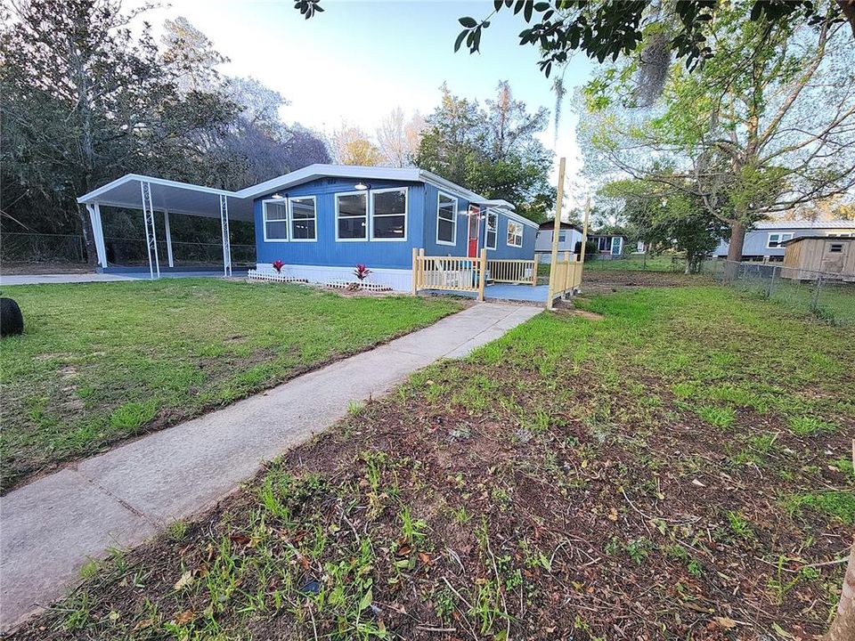 For Sale: $159,987 (2 beds, 2 baths, 1056 Square Feet)