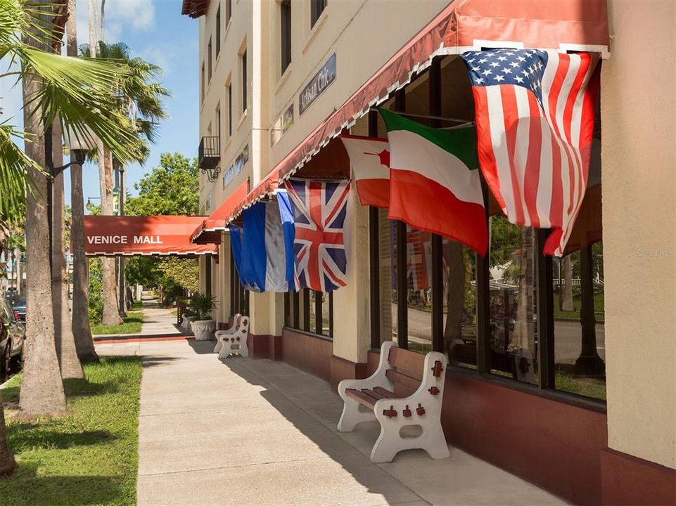 Shops and restaurants at Historice Venice.