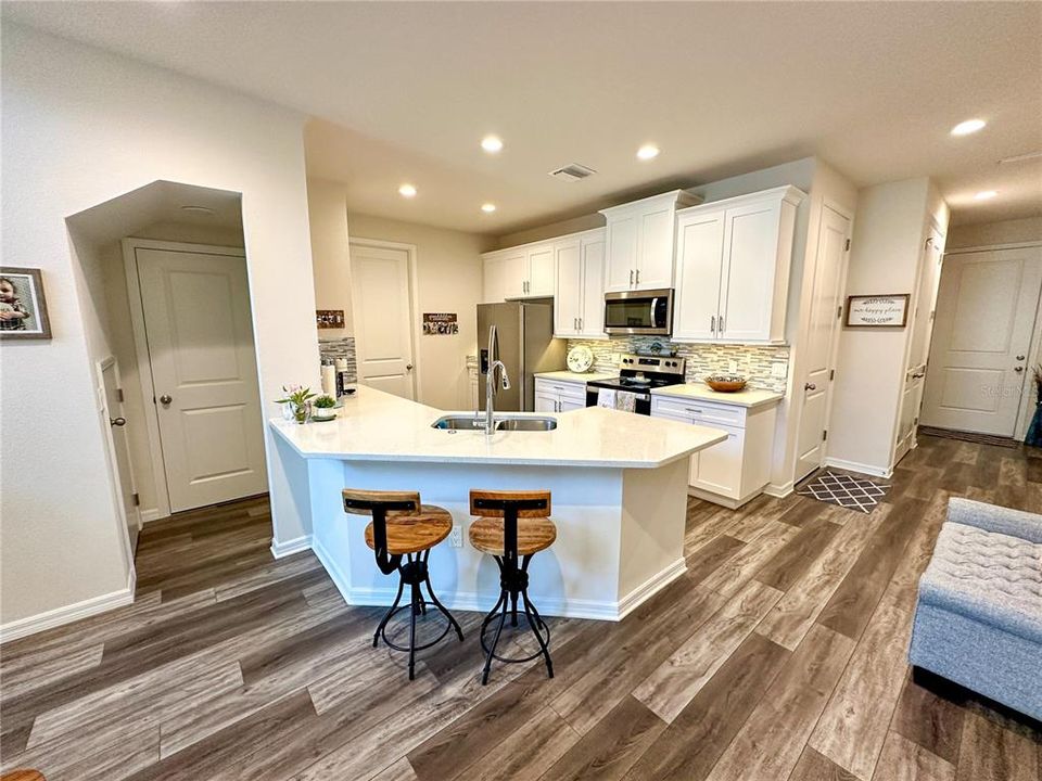 Active With Contract: $549,900 (3 beds, 2 baths, 2262 Square Feet)
