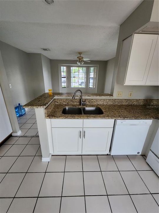 837-2024 kitchen