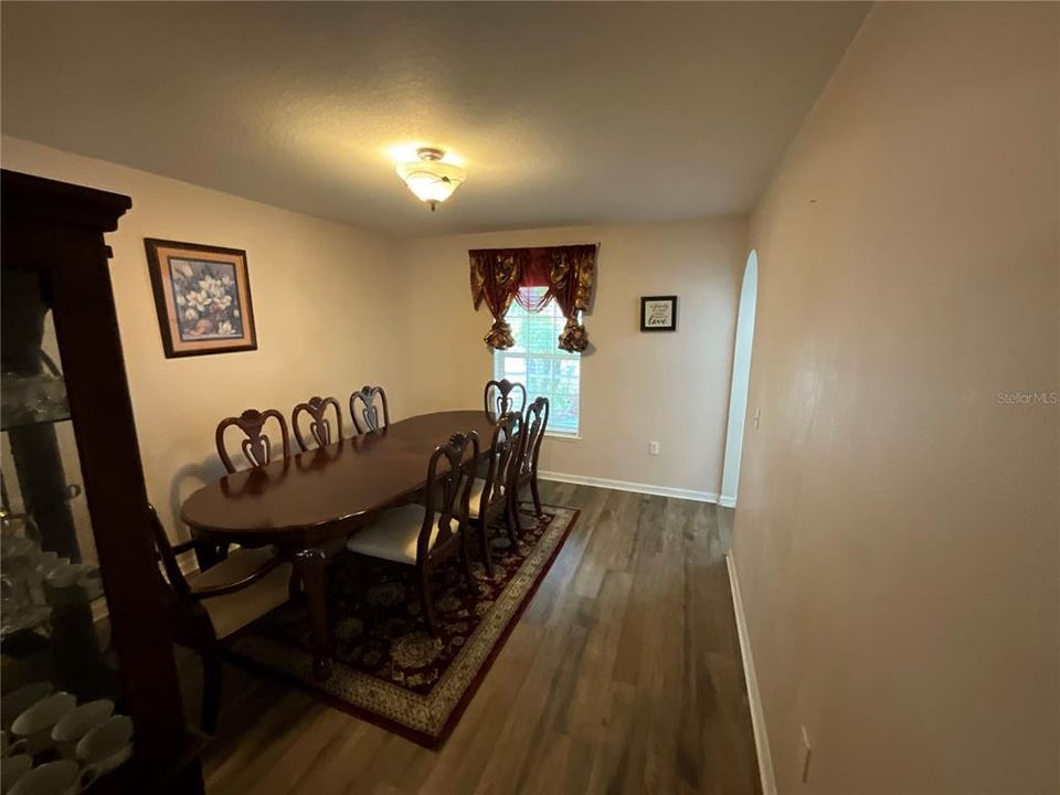 For Sale: $365,000 (4 beds, 2 baths, 2215 Square Feet)