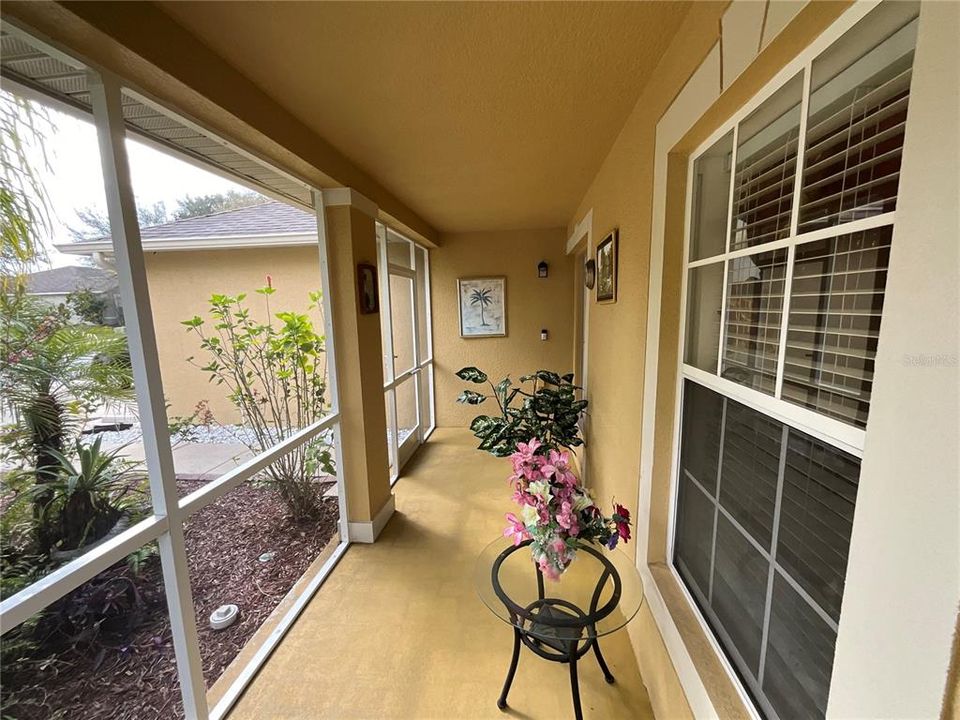 For Sale: $365,000 (4 beds, 2 baths, 2215 Square Feet)