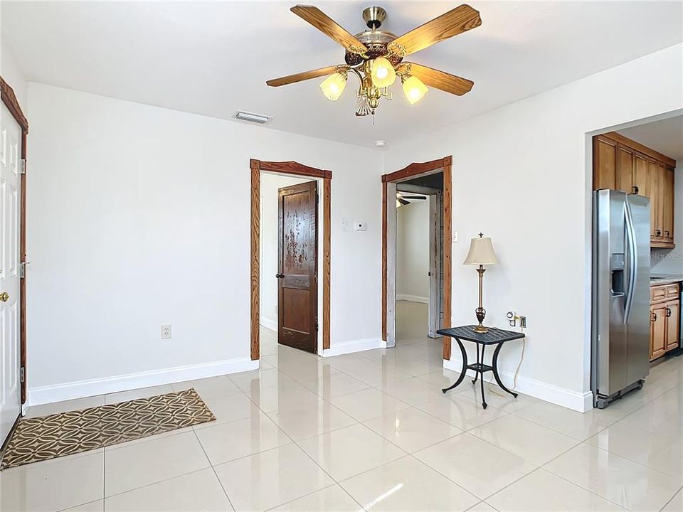 Active With Contract: $2,600 (3 beds, 2 baths, 1332 Square Feet)