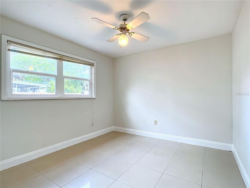 Active With Contract: $2,600 (3 beds, 2 baths, 1332 Square Feet)