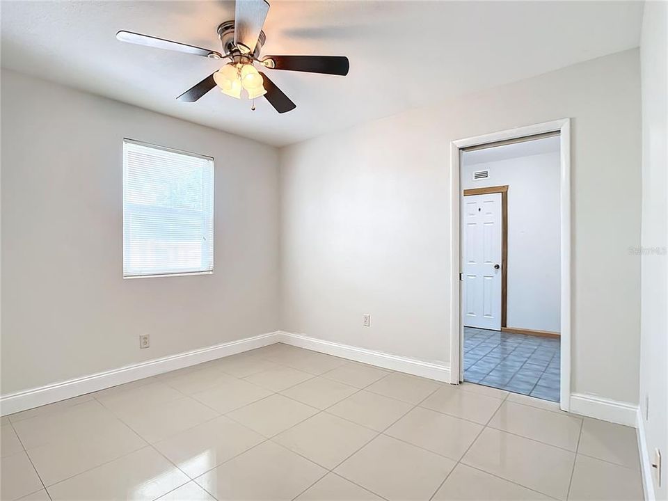 Active With Contract: $2,600 (3 beds, 2 baths, 1332 Square Feet)