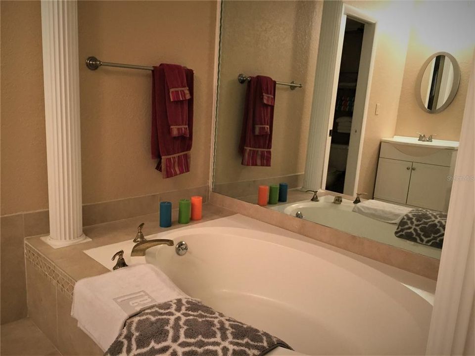 Под контрактом: $3,000 (2 спален, 2 ванн, 1338 Квадратных фут)