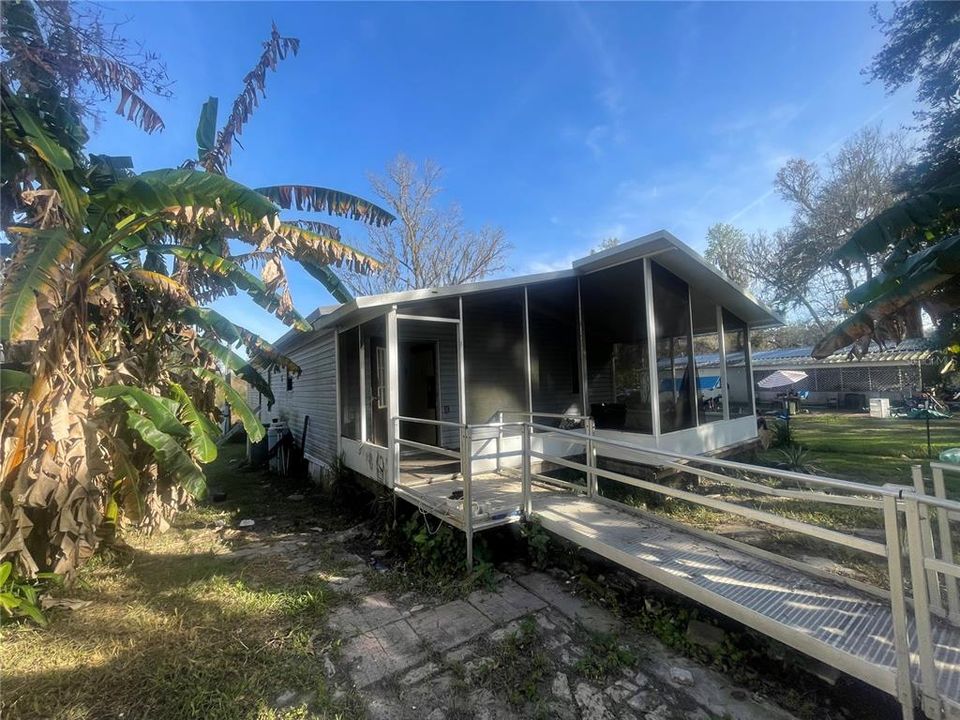 Recently Sold: $65,000 (3 beds, 2 baths, 1248 Square Feet)