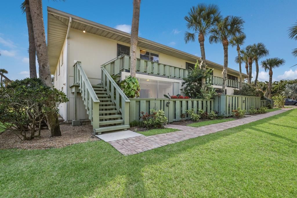 Recently Sold: $494,500 (2 beds, 2 baths, 1355 Square Feet)