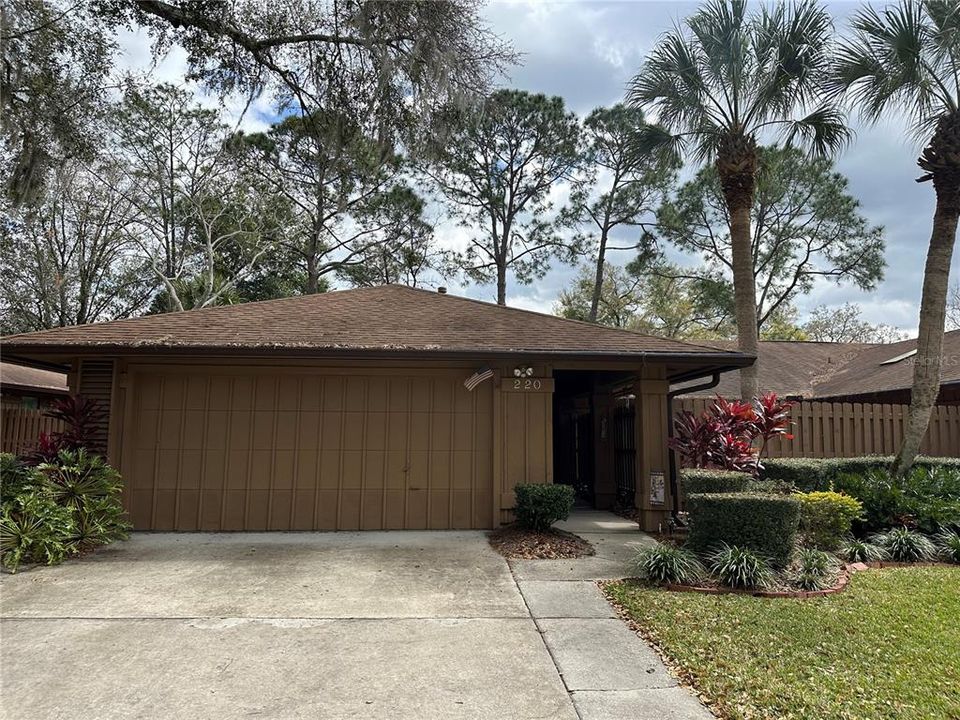 Recently Sold: $349,000 (3 beds, 2 baths, 1494 Square Feet)