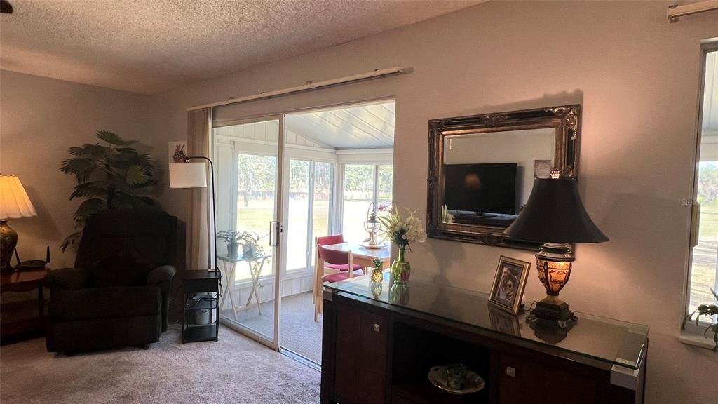 Recently Sold: $134,500 (2 beds, 1 baths, 1054 Square Feet)