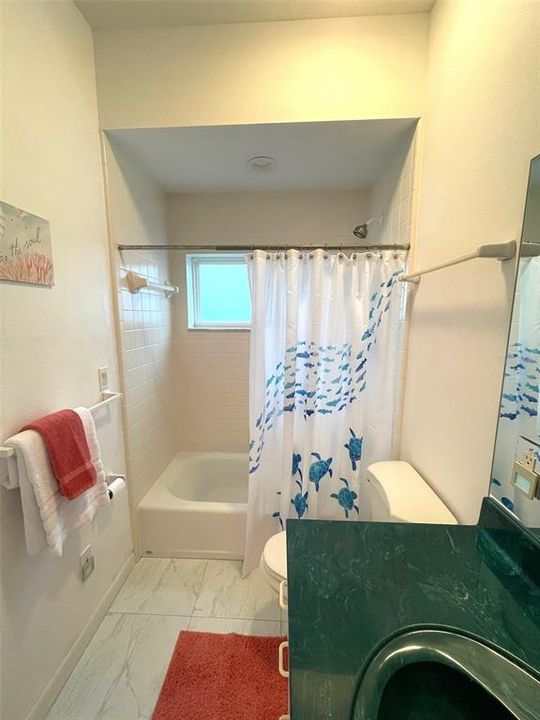 En Renta: $4,000 (3 camas, 3 baños, 2444 Pies cuadrados)