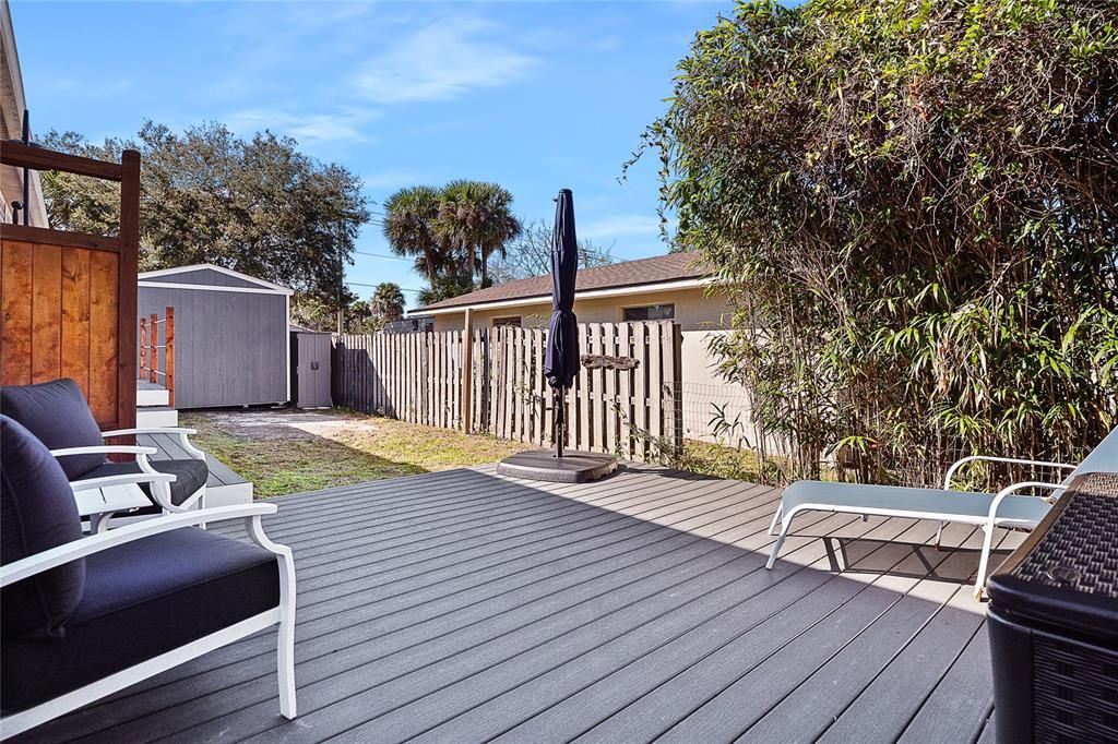 Recently Sold: $339,900 (2 beds, 2 baths, 951 Square Feet)