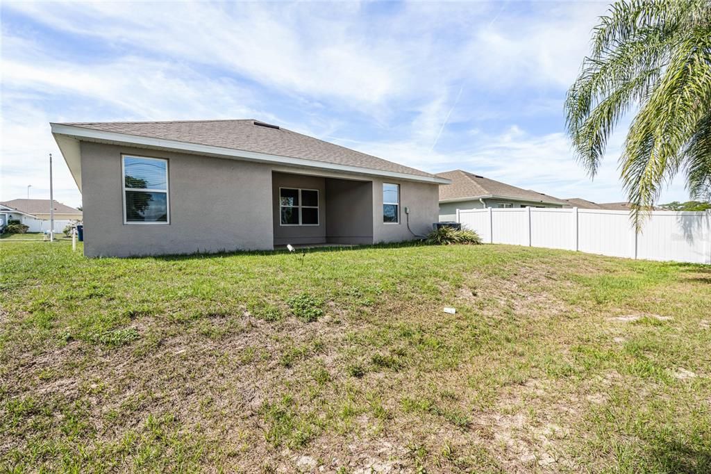 Recently Sold: $310,000 (4 beds, 2 baths, 1820 Square Feet)