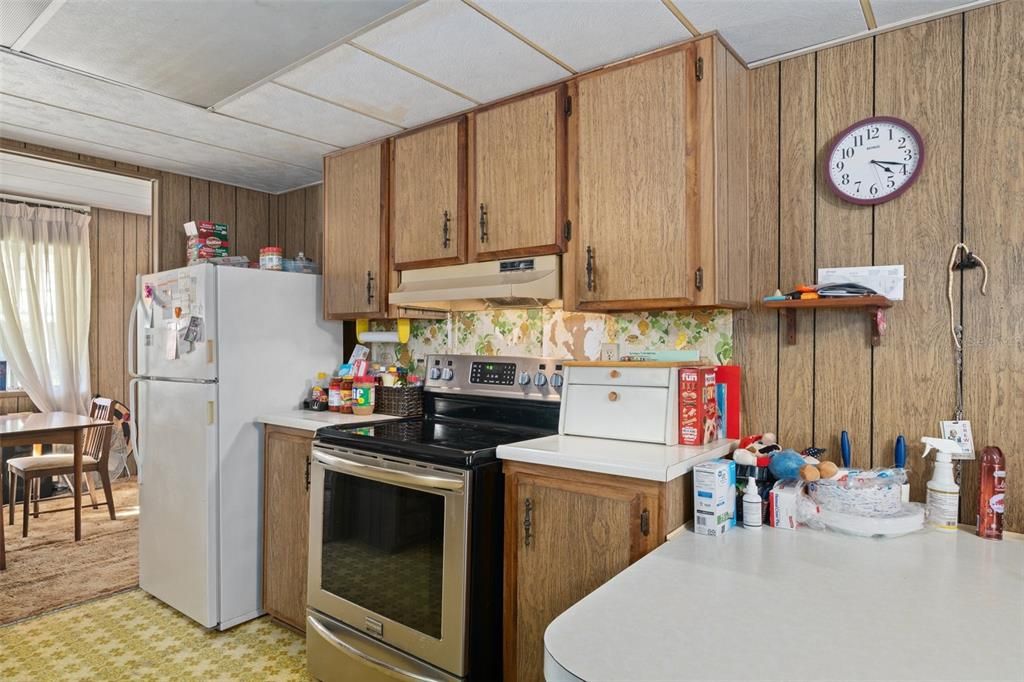 For Sale: $149,900 (2 beds, 2 baths, 1344 Square Feet)