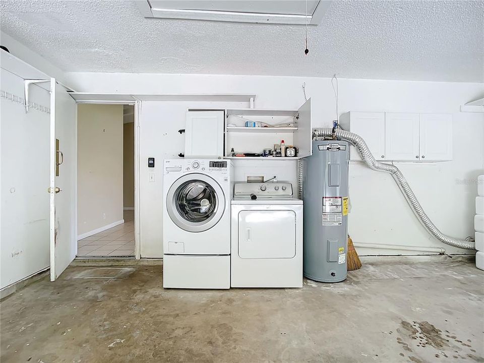 Washer and dryer included