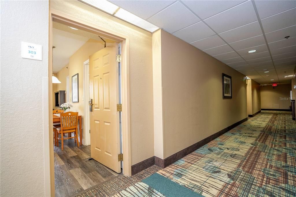 Active With Contract: $120,000 (1 beds, 1 baths, 542 Square Feet)