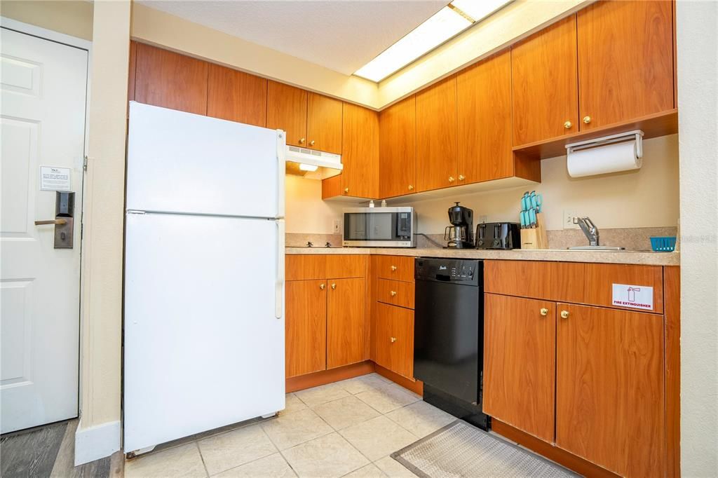 Active With Contract: $120,000 (1 beds, 1 baths, 542 Square Feet)