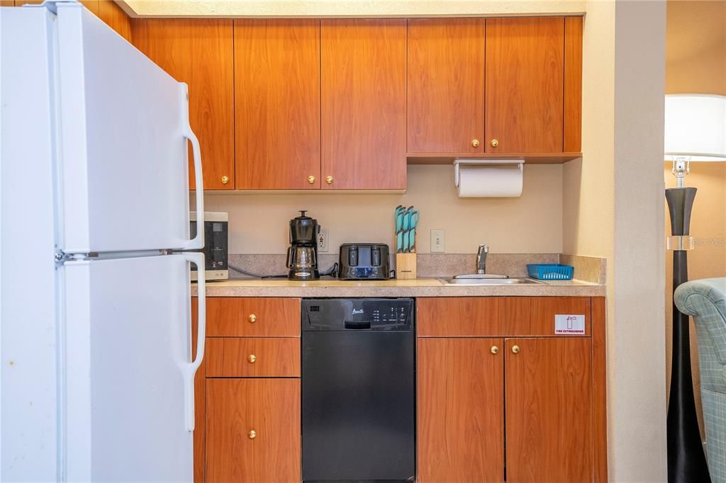 Active With Contract: $120,000 (1 beds, 1 baths, 542 Square Feet)