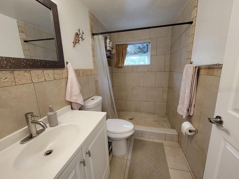 For Sale: $265,000 (3 beds, 1 baths, 960 Square Feet)