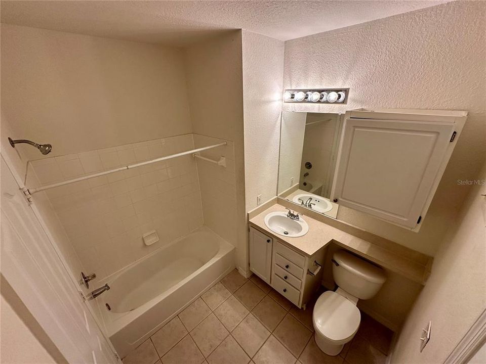 最近租的: $1,575 (2 贝兹, 2 浴室, 1048 平方英尺)