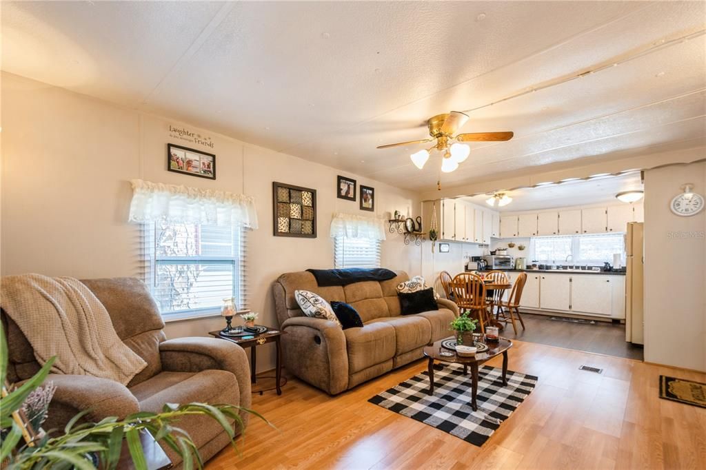 Recently Sold: $80,000 (2 beds, 1 baths, 776 Square Feet)