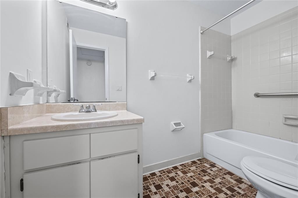 Недавно арендовано: $1,300 (2 спален, 2 ванн, 999 Квадратных фут)