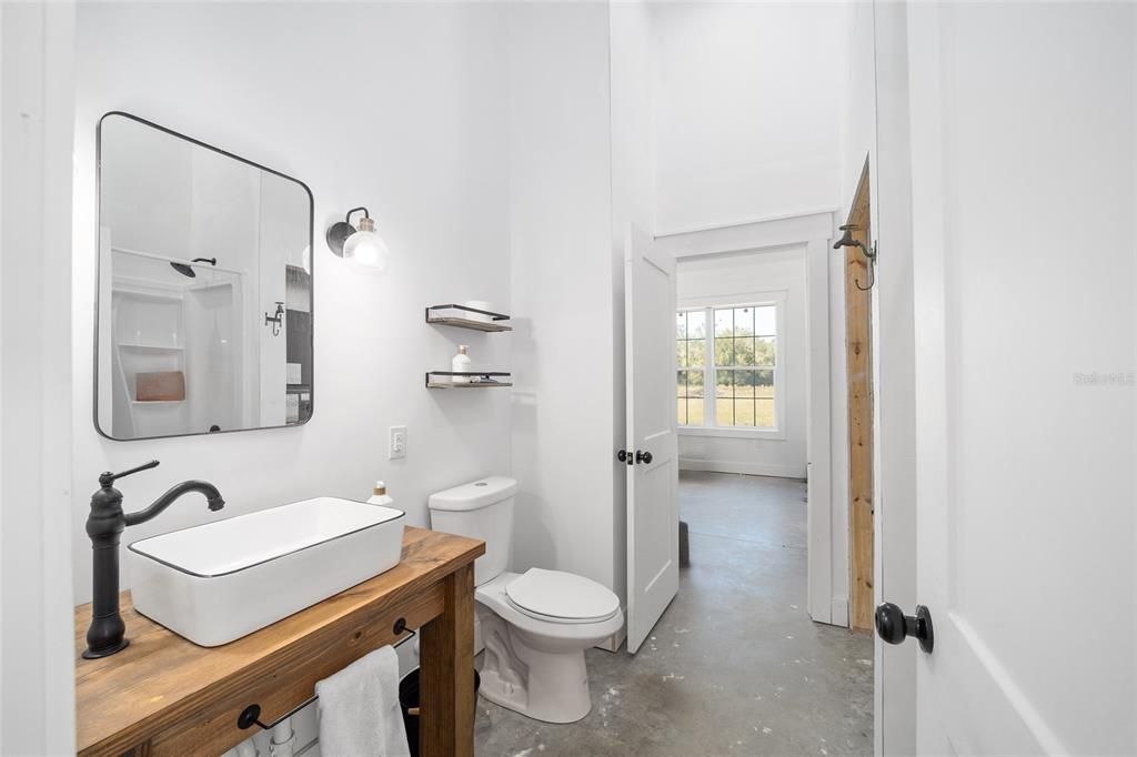 Active With Contract: $449,900 (2 beds, 2 baths, 1320 Square Feet)