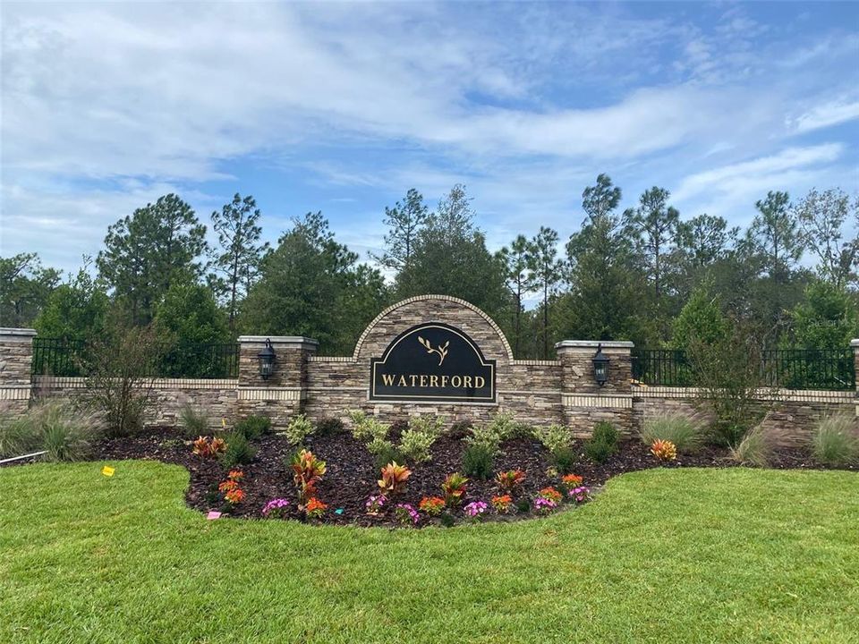 Recently Sold: $366,990 (5 beds, 3 baths, 2605 Square Feet)
