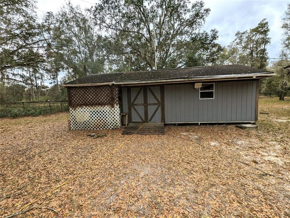 Storage shed