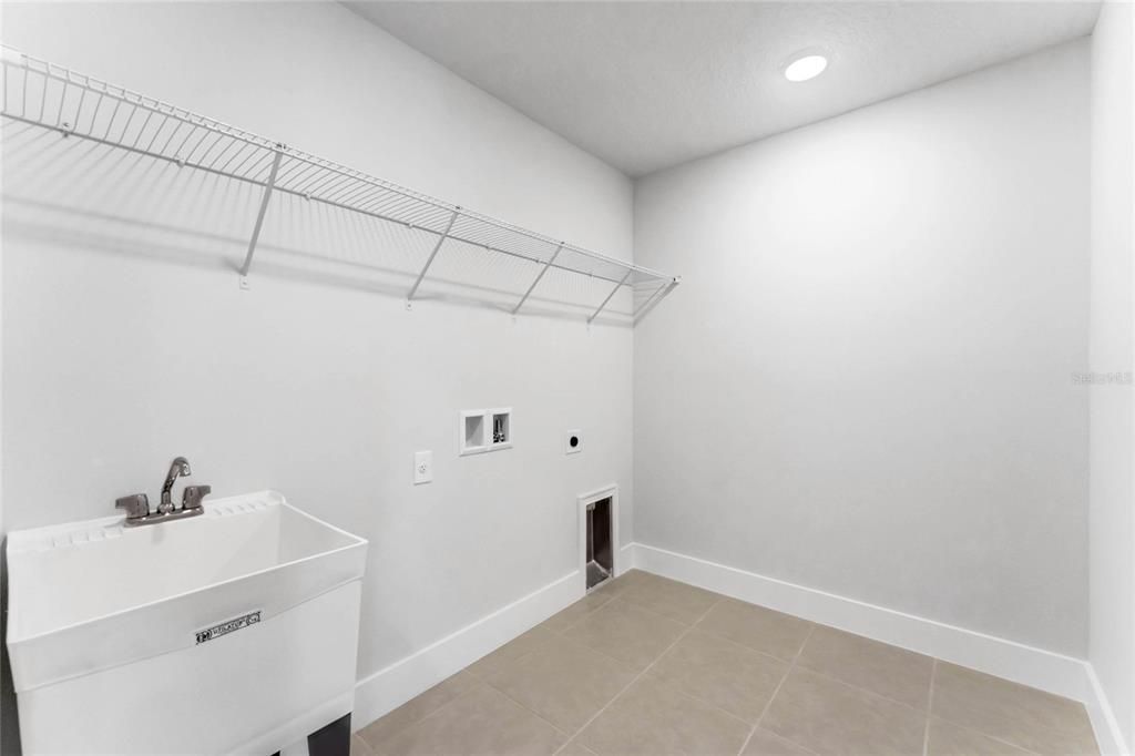 For Sale: $340,820 (3 beds, 2 baths, 1777 Square Feet)