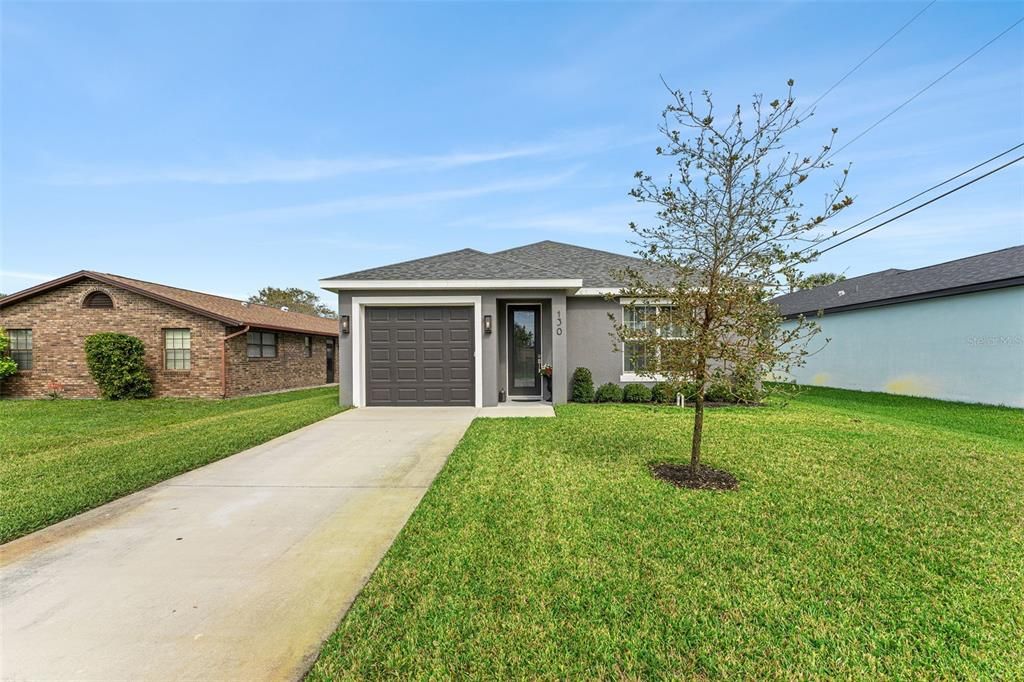 Active With Contract: $449,900 (3 beds, 2 baths, 1382 Square Feet)