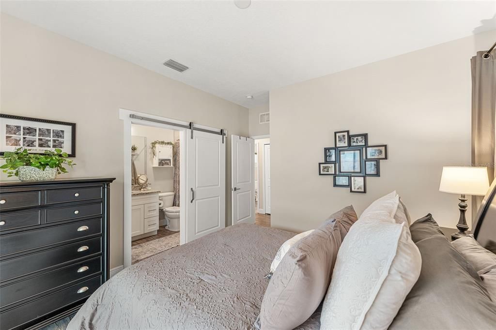 Active With Contract: $449,900 (3 beds, 2 baths, 1382 Square Feet)