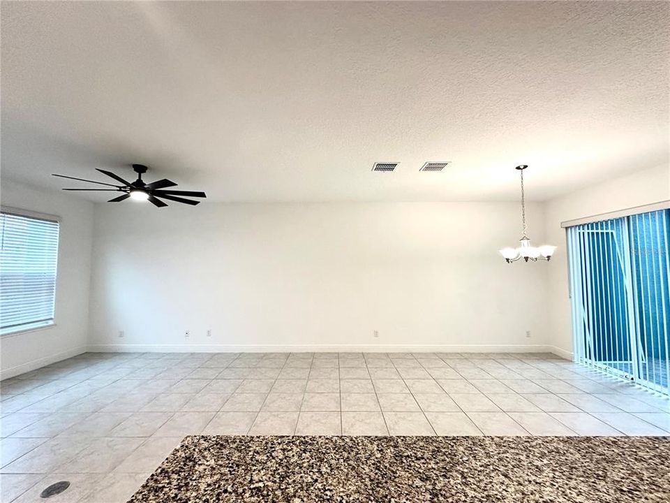 Active With Contract: $2,900 (3 beds, 2 baths, 1789 Square Feet)