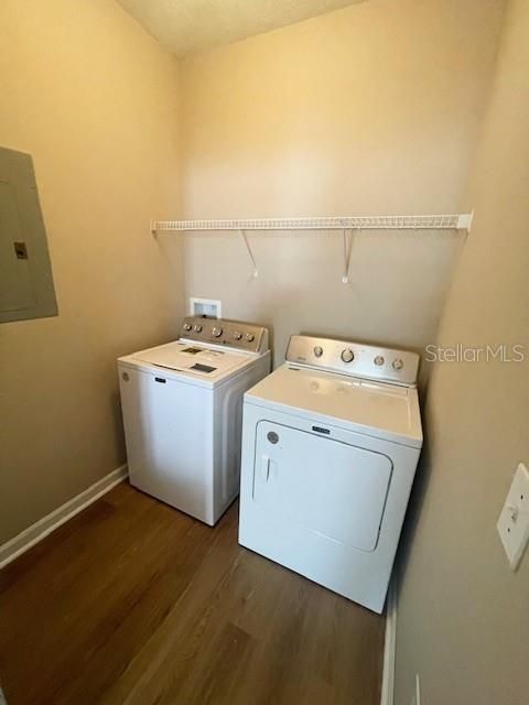 Active With Contract: $1,800 (2 beds, 2 baths, 1175 Square Feet)