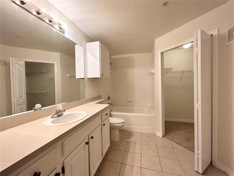 Недавно арендовано: $1,475 (1 спален, 1 ванн, 896 Квадратных фут)