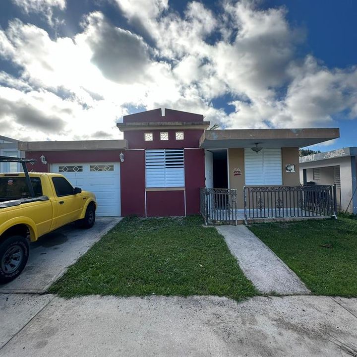 Vendido Recientemente: $94,400 (3 camas, 1 baños, 843 Pies cuadrados)