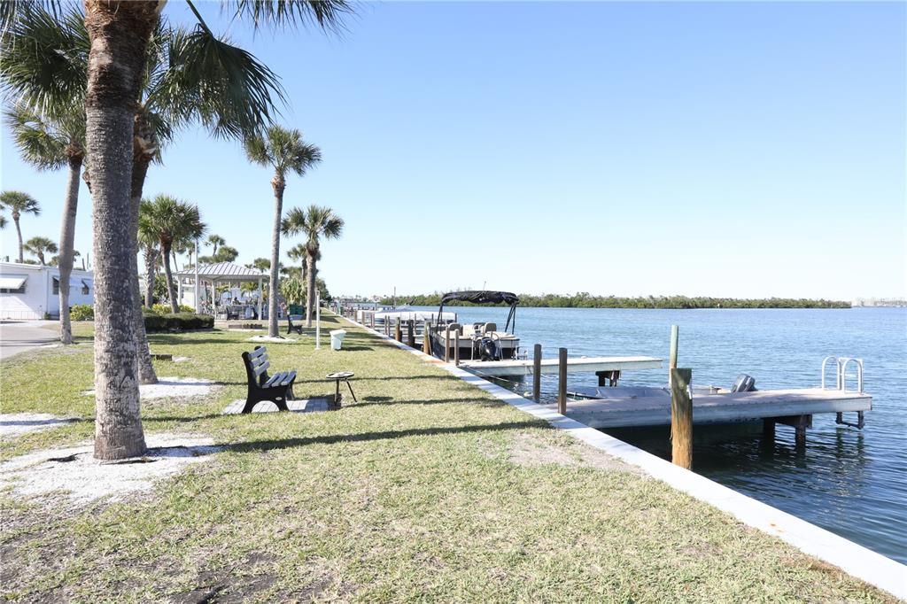 Docks available on Lemon Bay