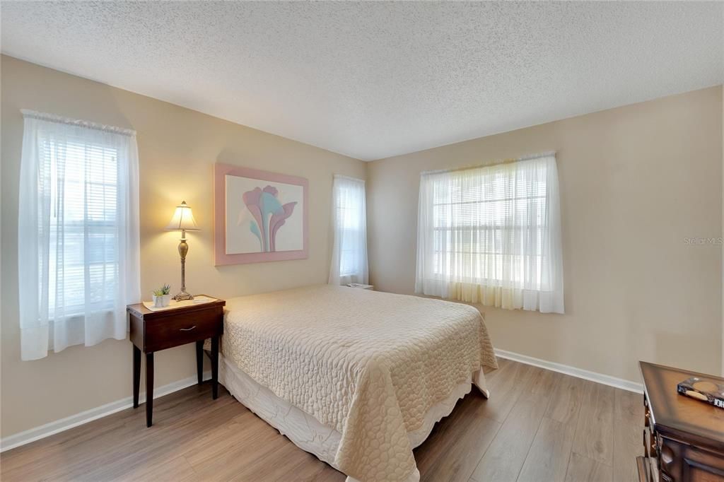 Primary Bedroom w/NEW High-End Laminate Flooring