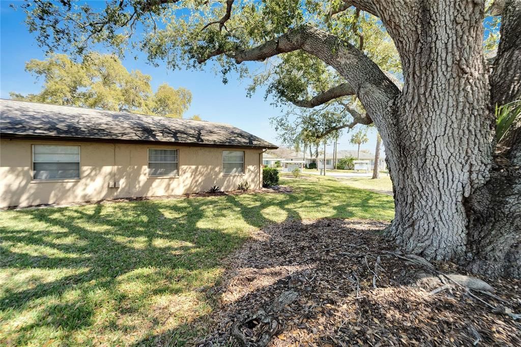 Recently Sold: $147,900 (2 beds, 2 baths, 984 Square Feet)