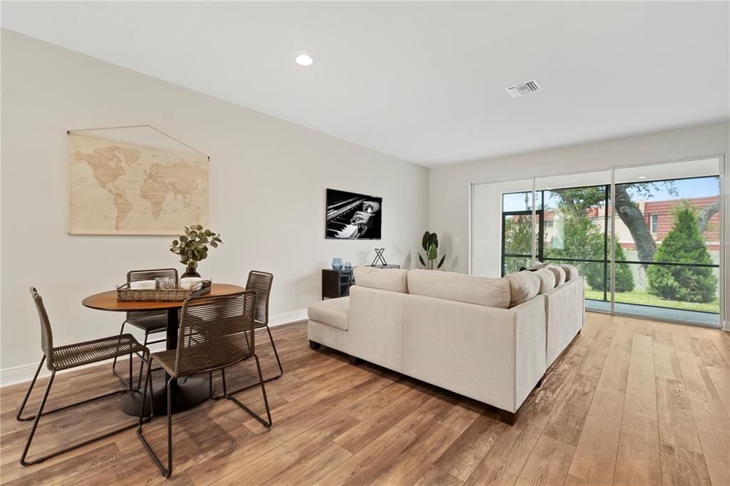 Active With Contract: $509,900 (3 beds, 2 baths, 1977 Square Feet)