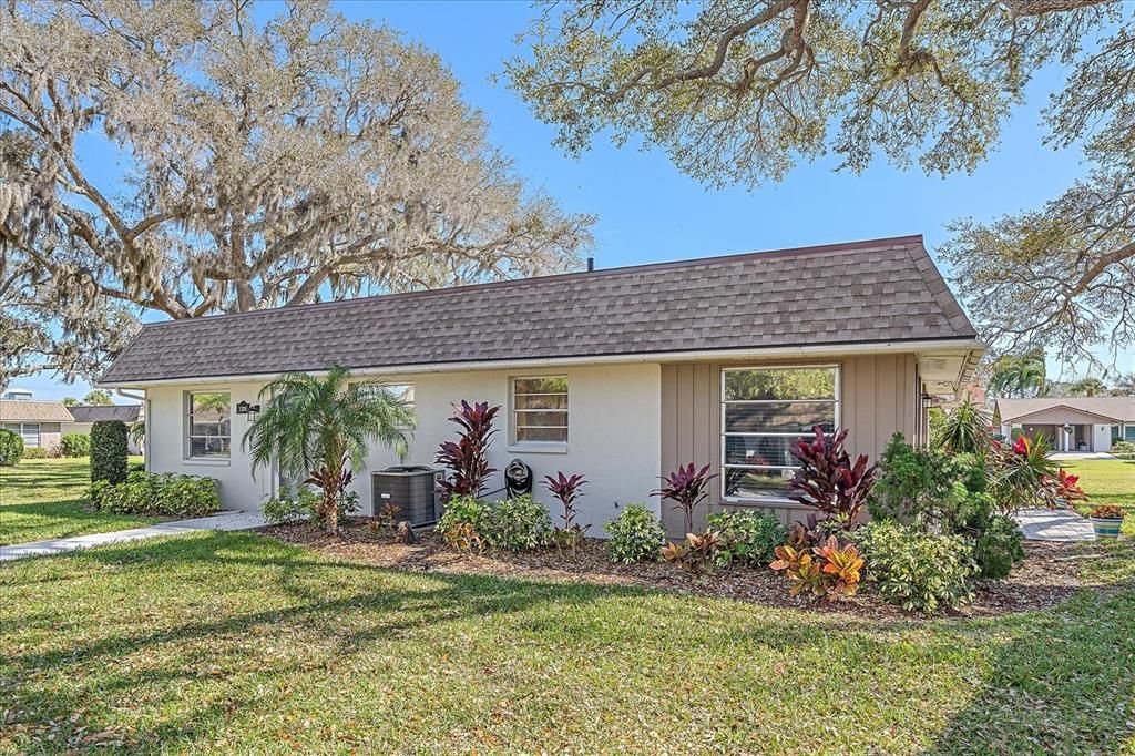 Recently Sold: $217,000 (2 beds, 2 baths, 1100 Square Feet)