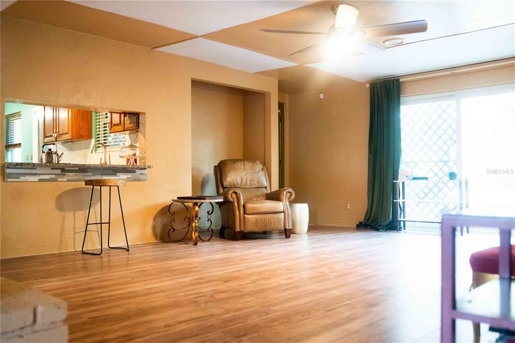 Active With Contract: $239,000 (4 beds, 2 baths, 1653 Square Feet)